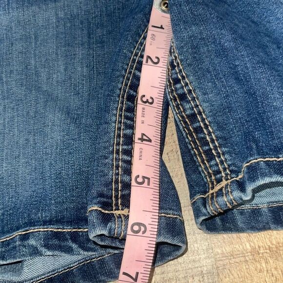 Seven7 Jean shorts - Picture 5 of 9